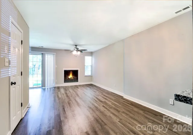 4th image of 6129 Windsor Gate Ln, Charlotte, NC 28215 | MLS# 4360148