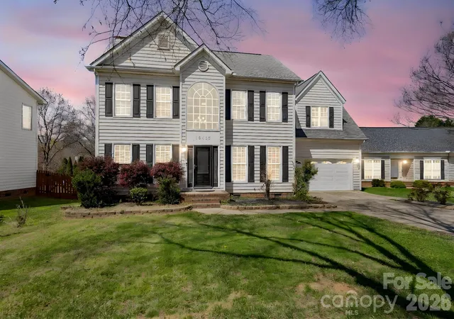 2nd image of 10413 Friarsgate Rd, Huntersville, NC 28078 | MLS# 4360153
