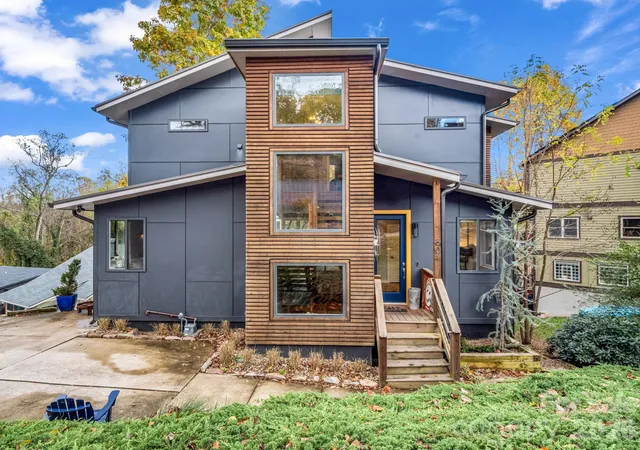Photo 1 of Single family home for sale at 80 Richland St, Asheville, NC 28806 | MLS# 4360184 | Listing updated on 2026-09-07