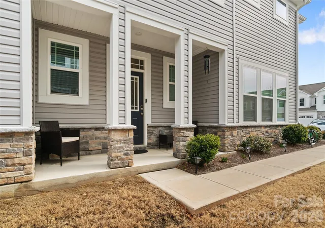 2nd image of 8032 Overmeadow Ln, Charlotte, NC 28269 | MLS# 4360268