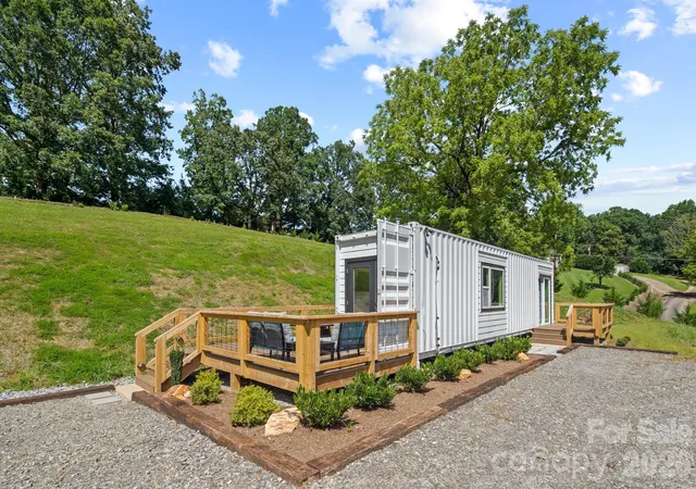 4th image of 8 & 10 George Allen Rdg #A & B, Arden, NC 28704 | MLS# 4360302