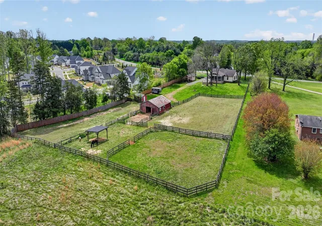 Photo 3 of Single family home for sale at 13131 Mccord Rd, Huntersville, NC 28078 | MLS# 4360377 | Listing updated on 2026-10-04