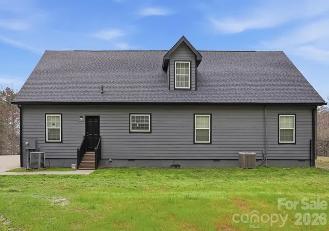Photo 3 of Single family home for sale at 67 Nimitz Dr, Brevard, NC 28712 | MLS# 4360403 | Listing updated on 2026-08-07