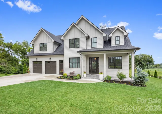 Photo 1 of Single family home for sale at 301 Rockbridge Rd, Mills River, NC 28759 | MLS# 4360406 | Listing updated on 2026-10-03