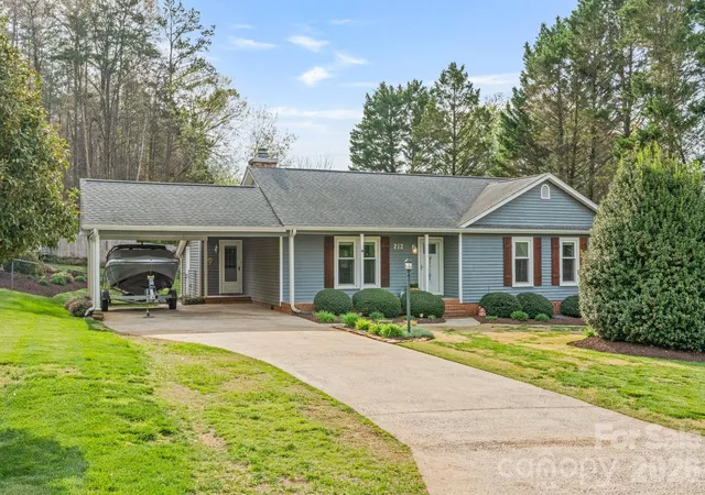 Homes for sale in Gastonia, NC | 212 Woody Ct, Gastonia, NC 28056 | MLS# 4360410