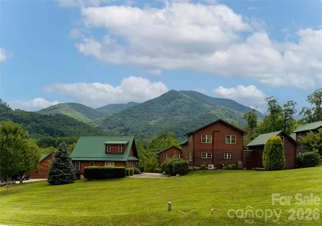 2nd image of 649 Panoramic Loop, Maggie Valley, NC 28751 | MLS# 4360546