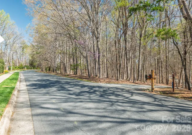 4th image of 801 Reverdy Ln, Matthews, NC 28105 | MLS# 4360680