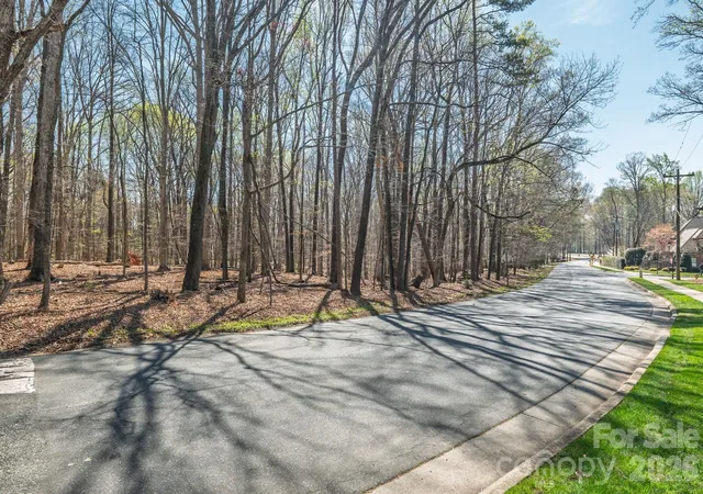 5th image of 801 Reverdy Ln, Matthews, NC 28105 | MLS# 4360680