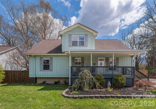 Photo 4 of Single family home for sale at 209 Browning Rd, Waynesville, NC 28786 | MLS# 4360694 | Listing updated on 2026-09-17