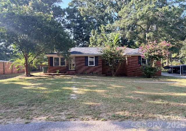 Photo 1 of Single family home for sale at 107 Berry St, Chester, SC 29706 | MLS# 4360738 | Listing updated on 2026-09-21