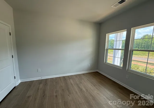 2nd image of 1305 Bansal Dr, Charlotte, NC 28215 | MLS# 4360795