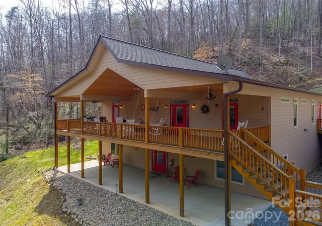 Homes for sale in Whittier, NC | 151 High Grove Pkwy, Whittier, NC 28789 | MLS# 4360821