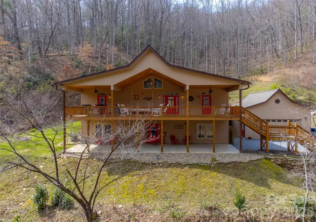 Homes for sale in Whittier, NC | 151 High Grove Pkwy, Whittier, NC 28789 | MLS# 4360821