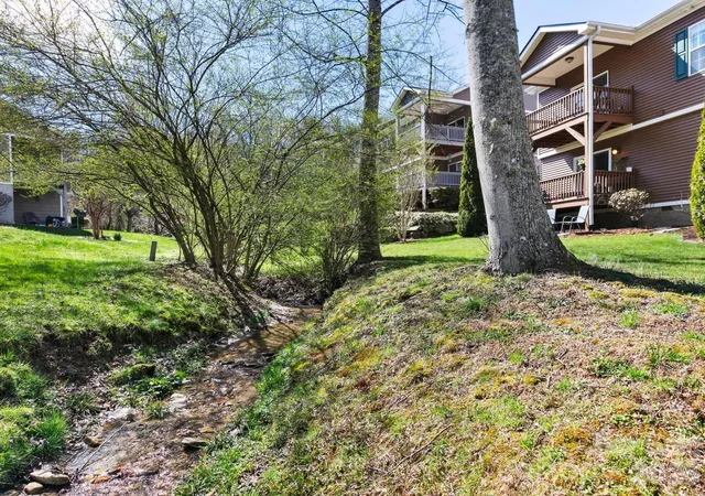 Homes for sale in Hendersonville, NC | 25 Old Pasture Wy, Hendersonville, NC 28739 | MLS# 4360864