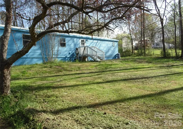 Photo 2 of Single family home for sale at 453 Riverview Ln, Lexington, NC 27292 | MLS# 4360894 | Listing updated on 2026-08-19