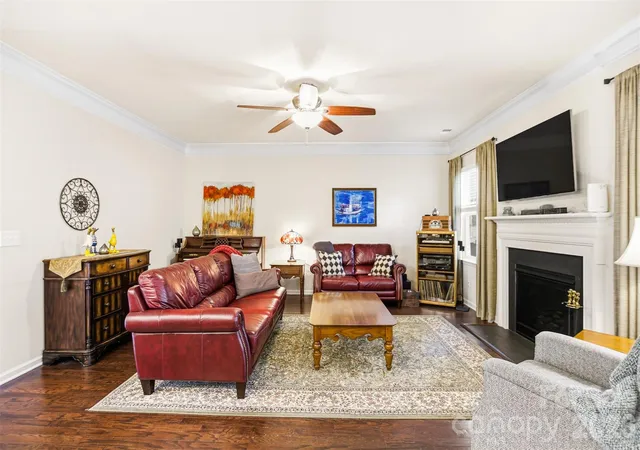 Homes for sale in Charlotte, NC | 11824 Springpoint Ln, Charlotte, NC 28278 | MLS# 4360909