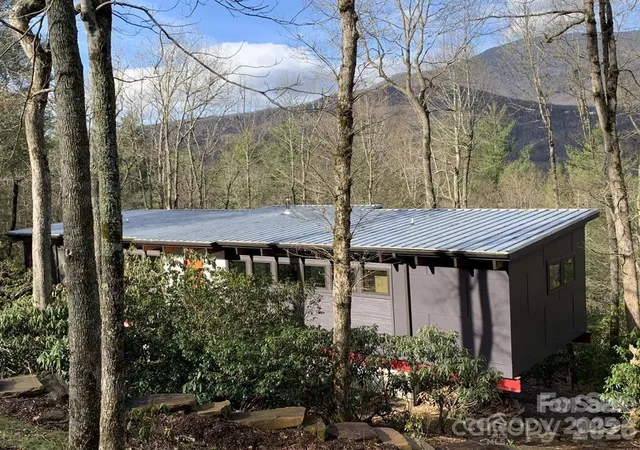 2nd image of 448 Mt Mitchell Dr, Burnsville, NC 28714 | MLS# 4361005