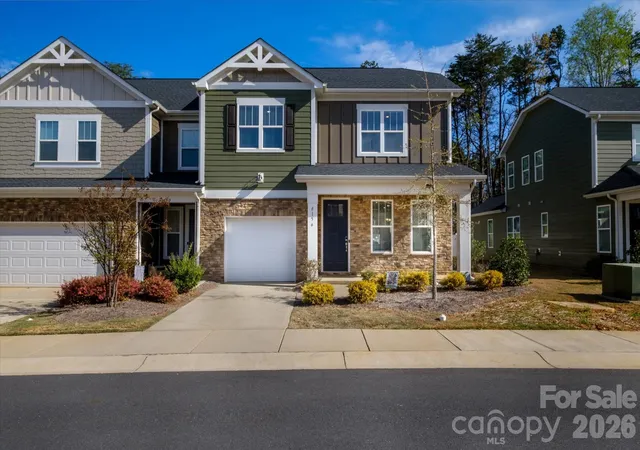 Homes for sale in Charlotte, NC | 8156 Merryvale Ln, Charlotte, NC 28214 | MLS# 4361010