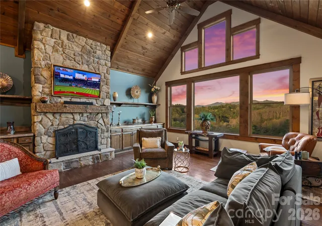 Photo 3 of Single family home for sale at 28 Gracie Ln, Weaverville, NC 28787 | MLS# 4361054 | Listing updated on 2026-08-05