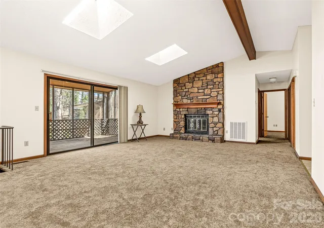 Homes for sale in Etowah, NC | 86 View De Lake Dr, Etowah, NC 28729 | MLS# 4361060