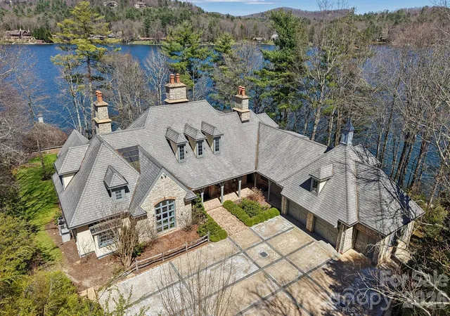 Homes for sale in Lake Toxaway, NC | 138 Indian Tr, Lake Toxaway, NC 28747 | MLS# 4361067