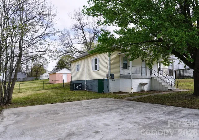 Photo 2 of Single family home for sale at 415 E Georgia Ave, Bessemer City, NC 28016 | MLS# 4361130 | Listing updated on 2026-09-02