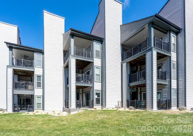2nd image of 18851 Vineyard Point Ln, Cornelius, NC 28031 | MLS# 4361141