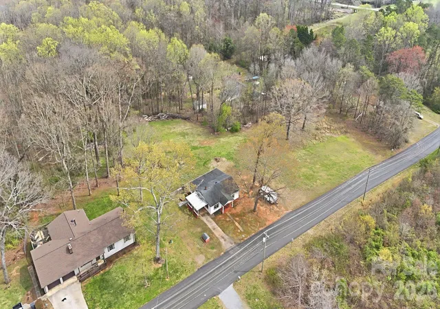 Homes for sale in Statesville, NC | 641 Central Dr, Statesville, NC 28677 | MLS# 4361148