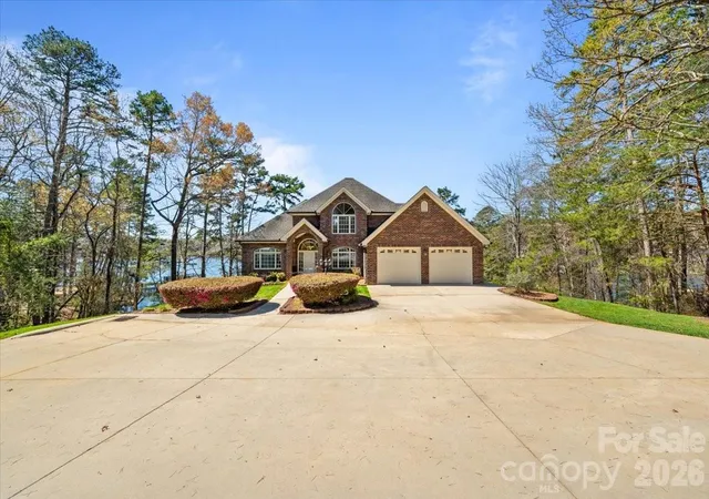 3rd image of 704 Shoreline Dr, New London, NC 28127 | MLS# 4361160