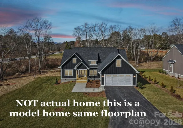 Photo 2 of Sale Pending at 56 Haywood Park Dr, Hendersonville, NC 28791 | MLS# 4361167 | Listing updated on 2026-06-13