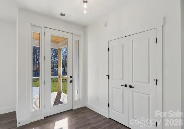 Photo 3 of Sale Pending at 56 Haywood Park Dr, Hendersonville, NC 28791 | MLS# 4361167 | Listing updated on 2026-06-13