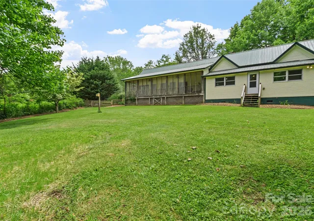 4th image of 11820 State Hwy 197 S, Burnsville, NC 28714 | MLS# 4361190