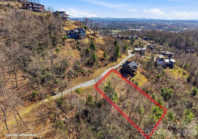 1st image of 367 Curtain Blf, Hendersonville, NC 28791 | MLS# 4361224