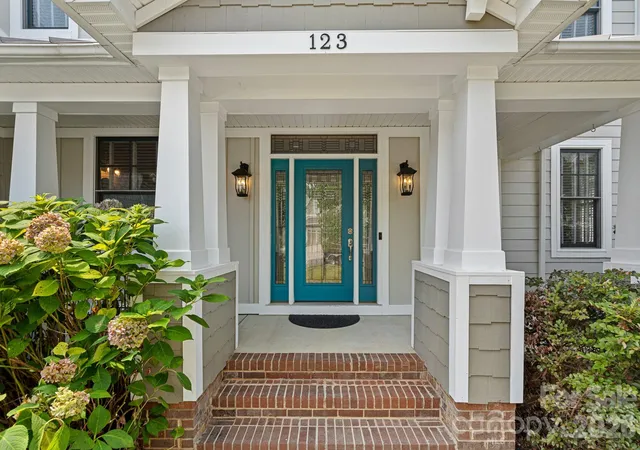 2nd image of 123 Hedgewood Dr, Mooresville, NC 28115 | MLS# 4361245