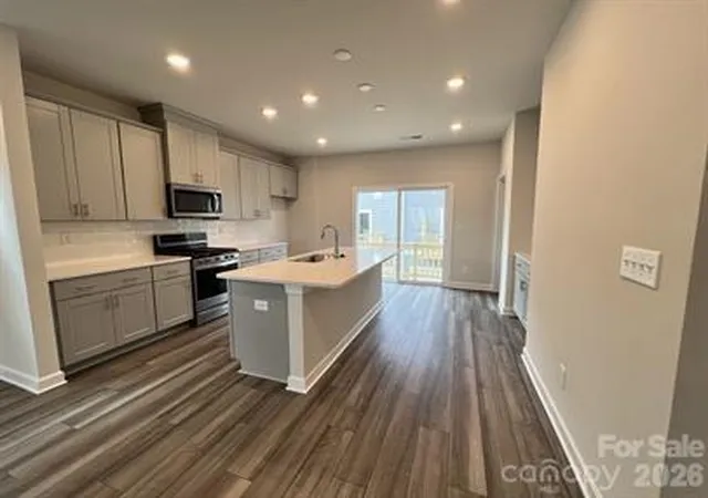 Photo 3 of Townhouse for sale at 3754 Memorial Pkwy, Charlotte, NC 28217 | MLS# 4361248 | Listing updated on 2026-07-22