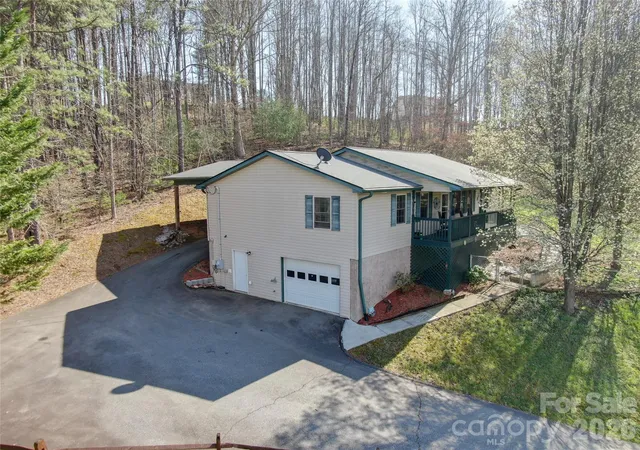Homes for sale in Leicester, NC | 335 Icenhower Rd, Leicester, NC 28748 | MLS# 4361299