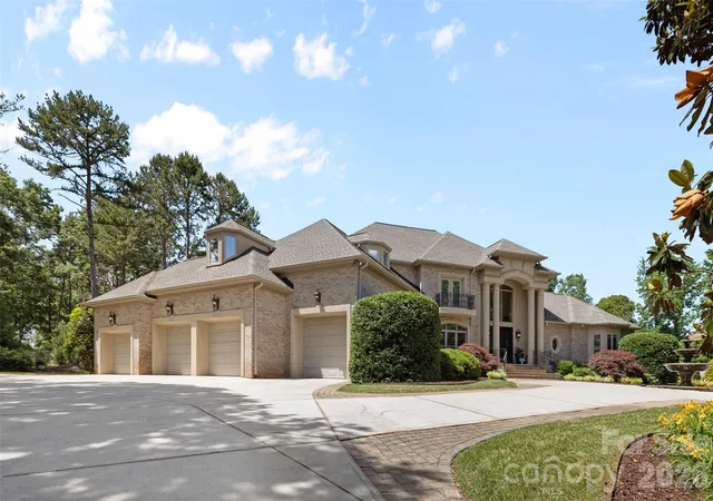 Photo 3 of Mansion for sale at 1405 Saratoga Woods Dr, Waxhaw, NC 28173 | MLS# 4361312 | Listing updated on 2026-09-03