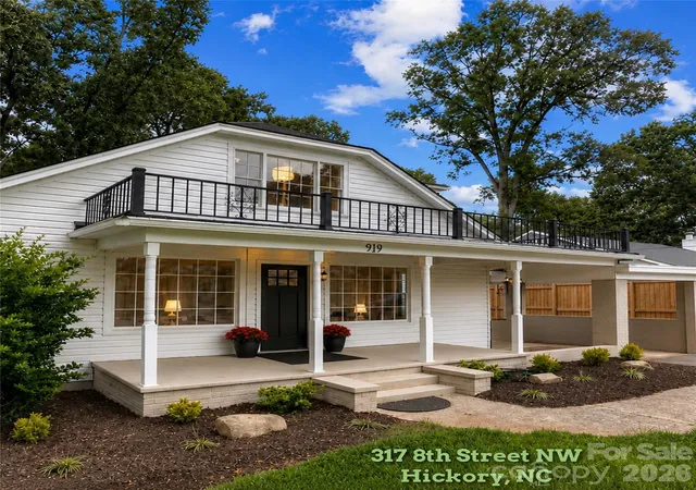 1st image of 317 8th St Nw, Hickory, NC 28601 | MLS# 4361363