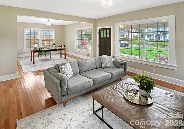 5th image of 317 8Th St Nw, Hickory, NC 28601 | MLS# 4361363