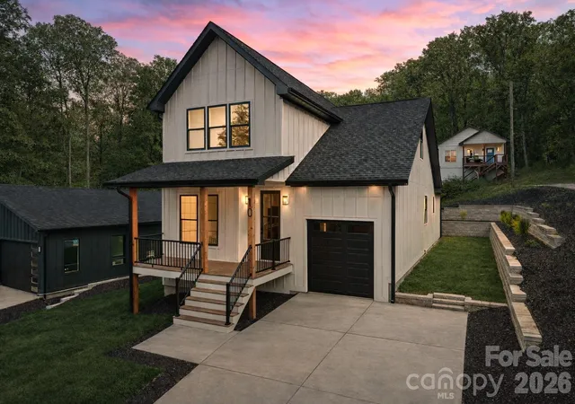 1st image of 10 Overlook Pl, Asheville, NC 28803 | MLS# 4361464