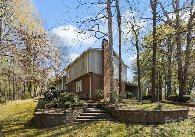 Photo 3 of Single family home for sale at 501 Mountainbrook Rd, Lancaster, SC 29720 | MLS# 4361469 | Listing updated on 2026-09-29