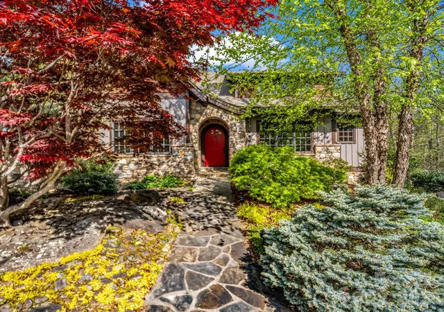 5th image of 29 Crockett Ridge Rd, Black Mountain, NC 28711 | MLS# 4361501