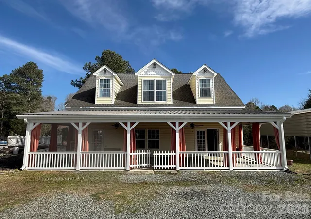 Photo 2 of Single family home for sale at 6875 Mount Pleasant Rd S, Concord, NC 28025 | MLS# 4361552 | Listing updated on 2026-08-24
