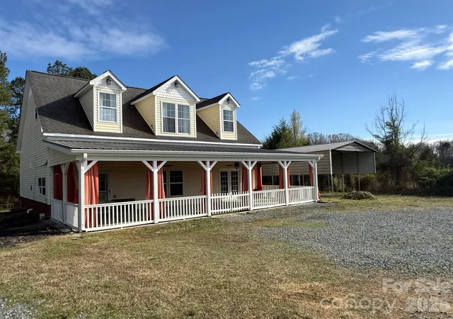 Photo 3 of Single family home for sale at 6875 Mount Pleasant Rd S, Concord, NC 28025 | MLS# 4361552 | Listing updated on 2026-08-24