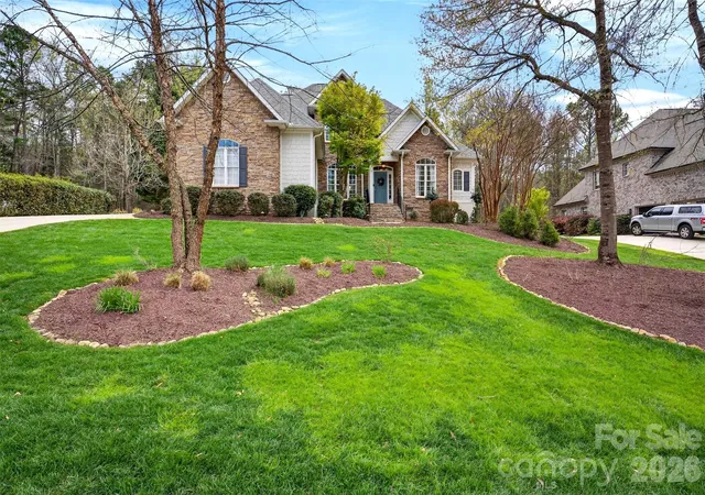 Photo 1 of Single family home for sale at 717 Black Wolf Run, Spartanburg, SC 29306 | MLS# 4361557 | Listing updated on 2026-06-27