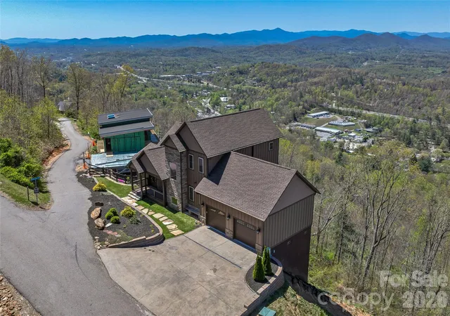 Photo 3 of Single family home for sale at 179 Serenity Ridge Trl, Asheville, NC 28804 | MLS# 4361567 | Listing updated on 2026-10-05