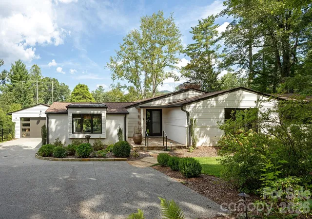 3rd image of 28 Forest Rd, Asheville, NC 28803 | MLS# 4361641