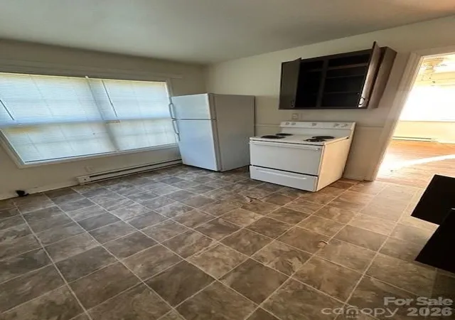 Photo 4 of Single family home for sale at 2218 Wilson Ave, Charlotte, NC 28208 | MLS# 4361768 | Listing updated on 2026-06-26