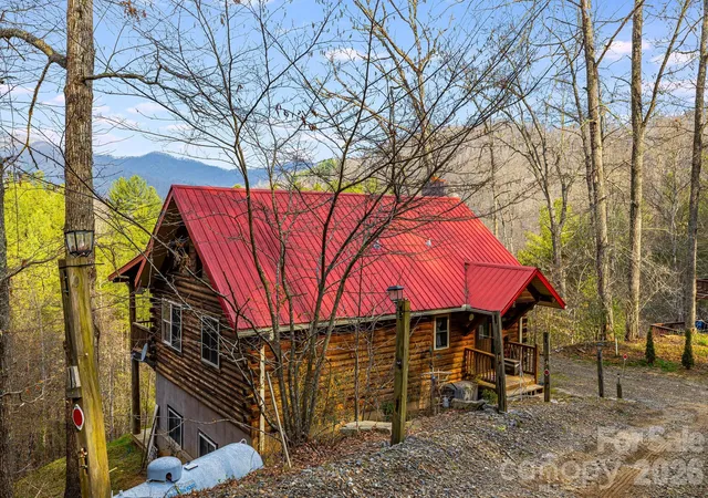 22nd image of 409 Hamlet Dr, Burnsville, NC 28714 | MLS# 4361778
