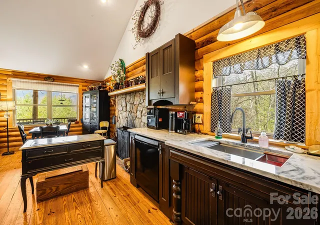 5th image of 409 Hamlet Dr, Burnsville, NC 28714 | MLS# 4361778